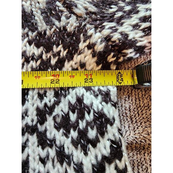 Roaman's Winter Chunky Knit Sweater Large(18-20) - Picture 9 of 10